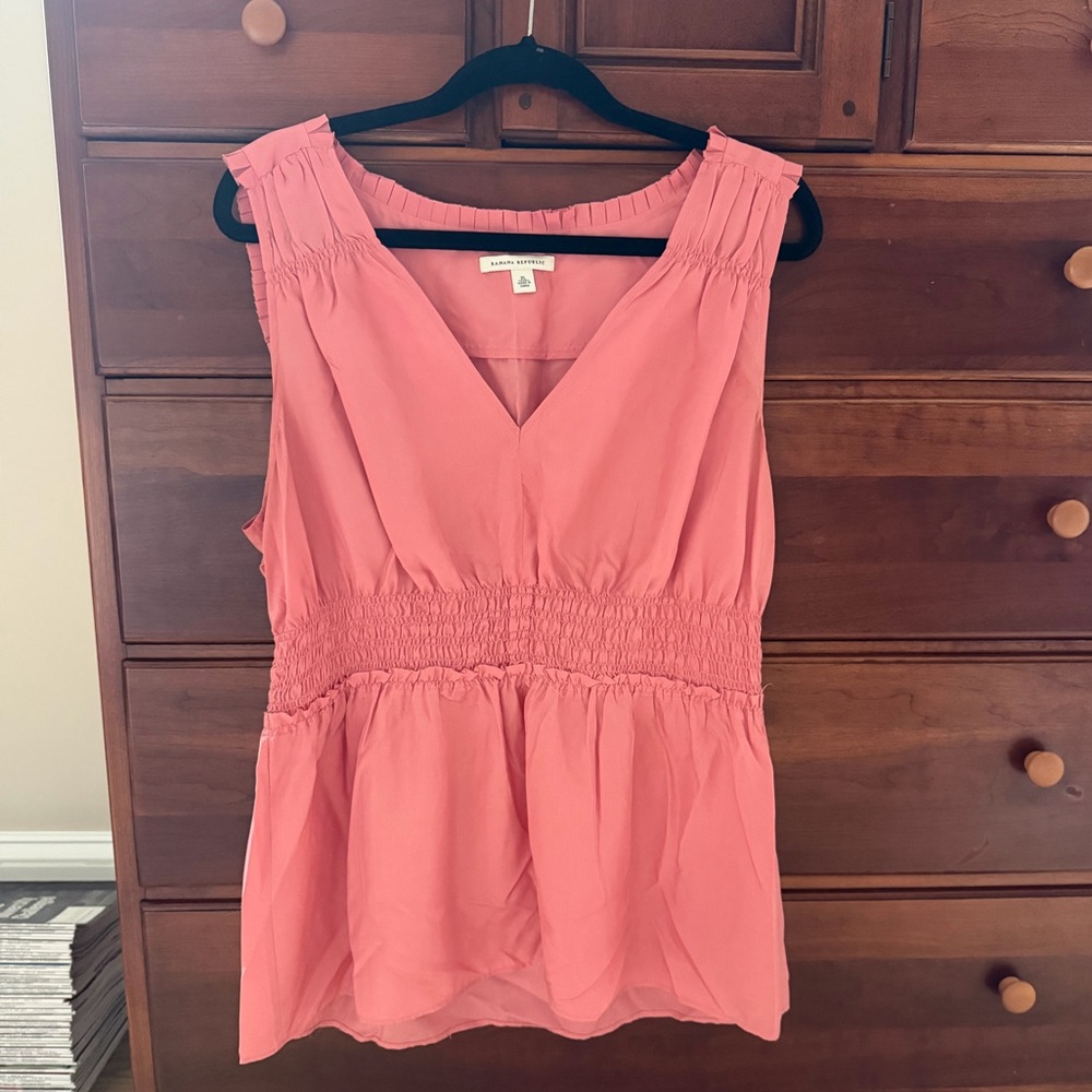 Banana Republic 100% Silk Smocked Waist Peplum Blouse Top Coral Pink XL